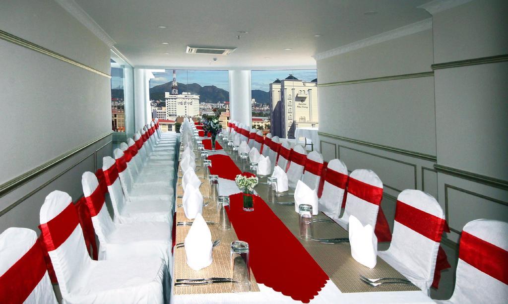 Nha Trang Palace Hotel Buitenkant foto