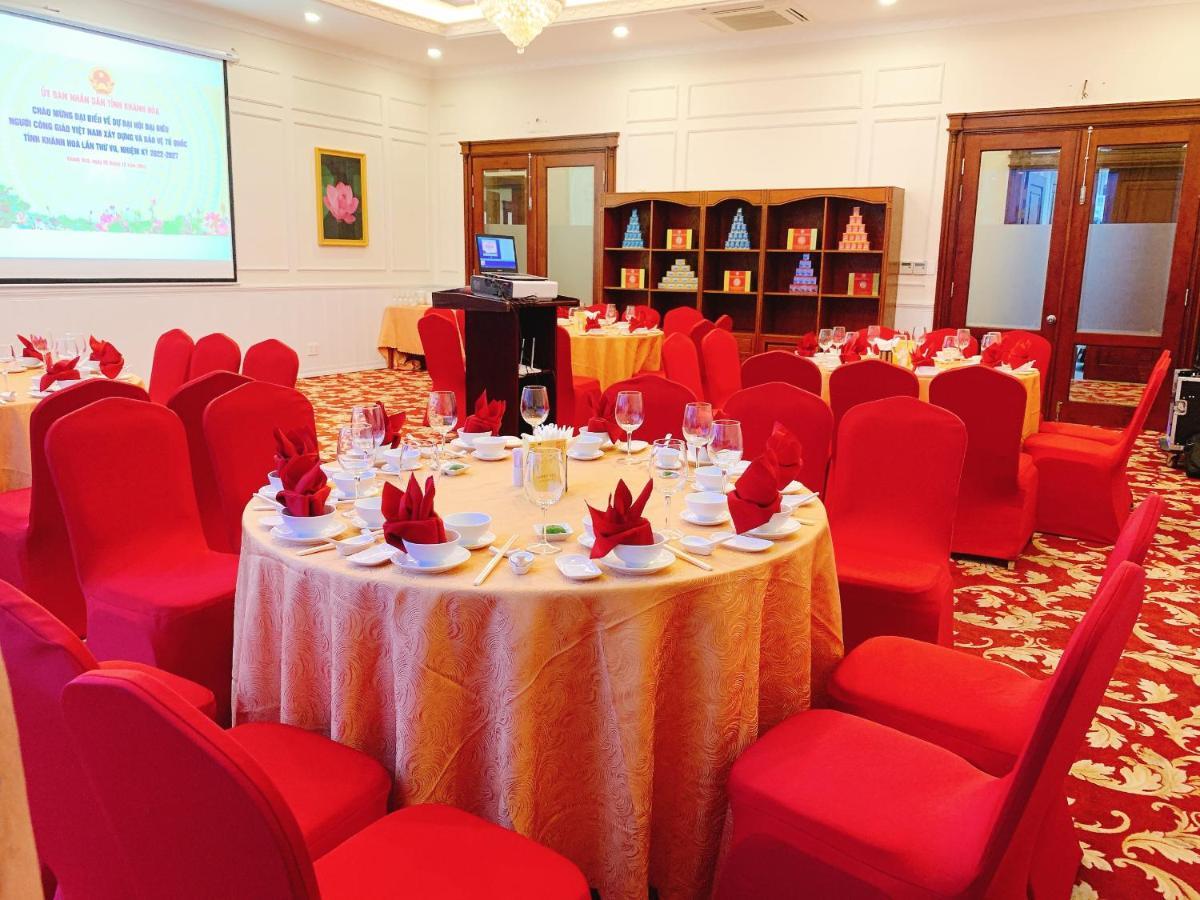 Nha Trang Palace Hotel Buitenkant foto